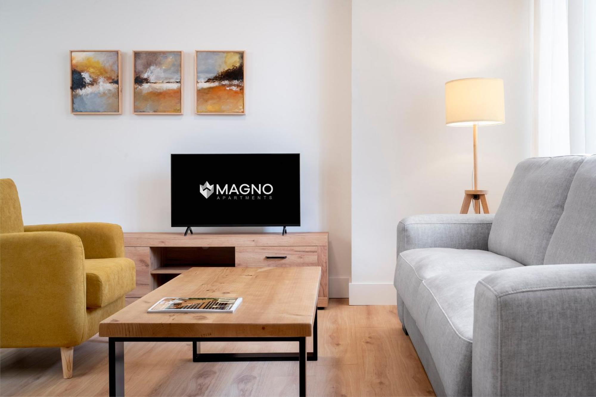 Magno Apartments Principe Seville Exterior photo