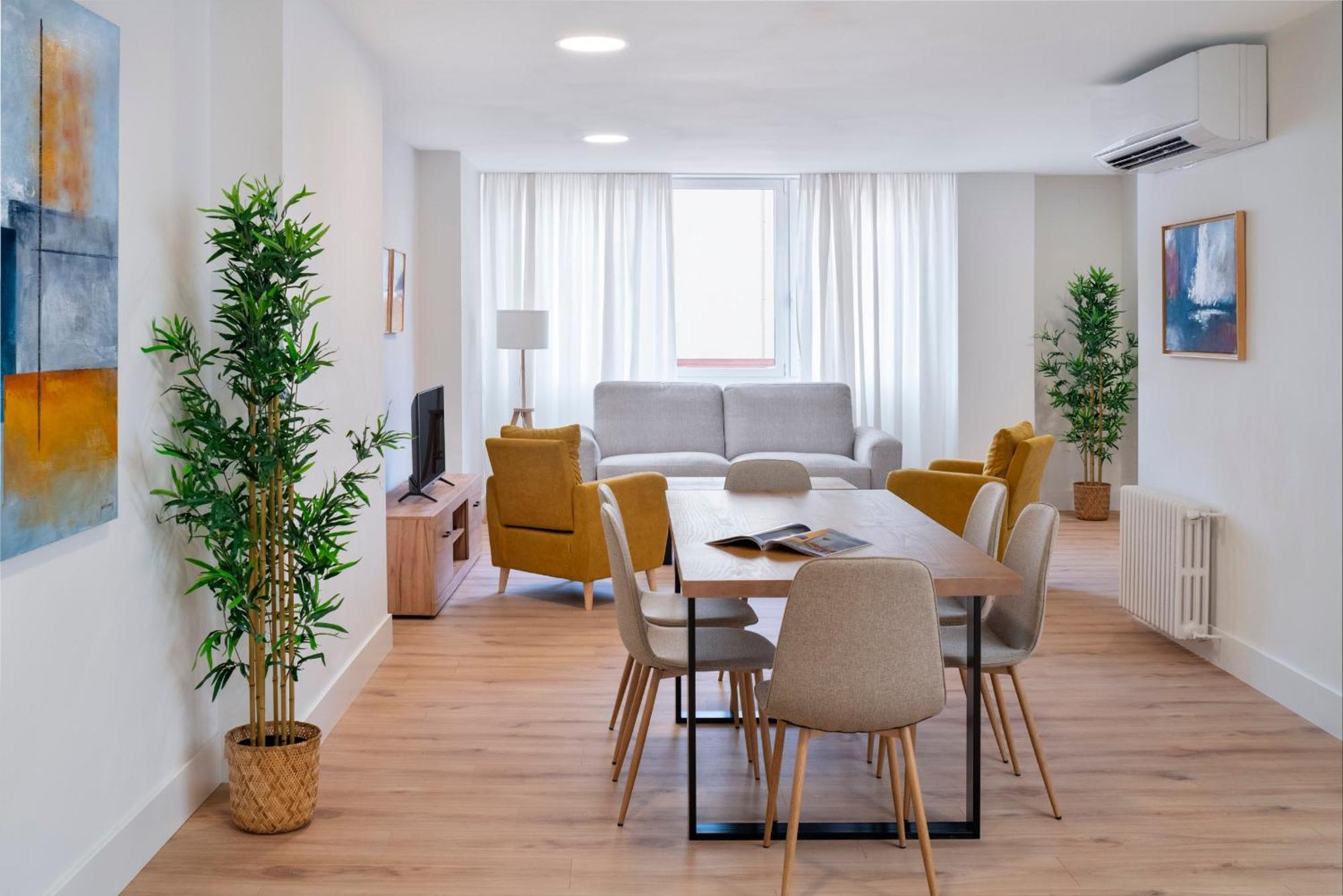 Magno Apartments Principe Seville Exterior photo